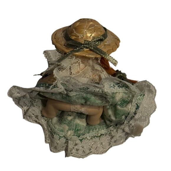 Porcelain Doll Miniature Dress Red Hair Straw Hat 3" Straw Hat Dollhouse VTG - Picture 4 of 6